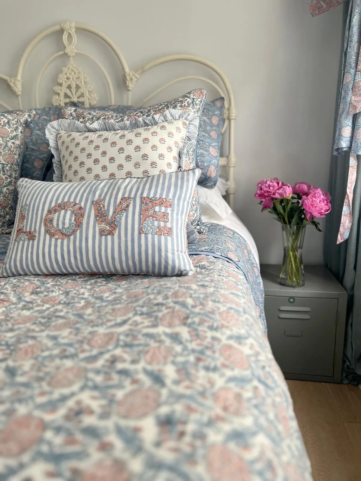 Glacier Blue Johari Reversible Quilt