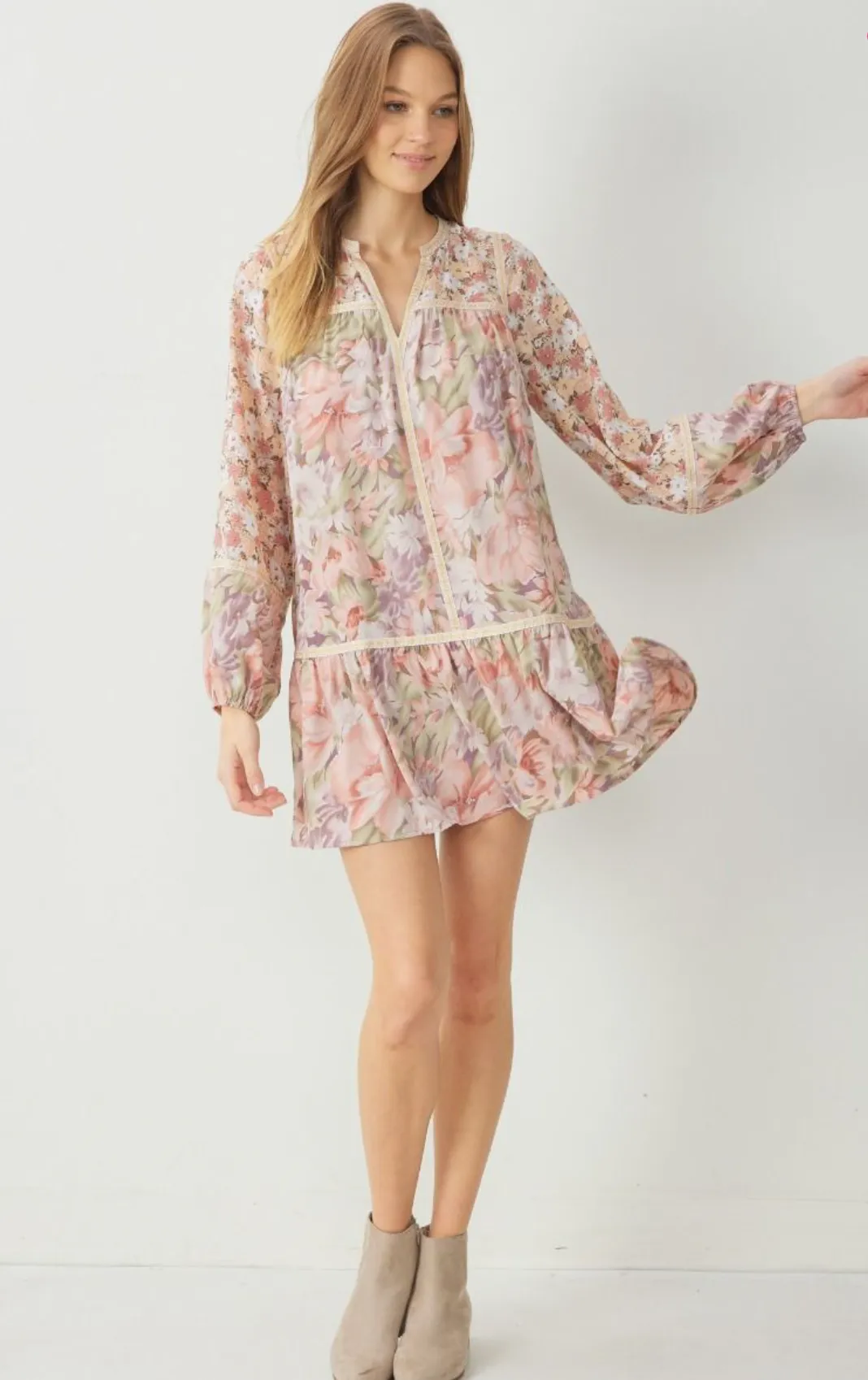 mixed floral print long sleeve mini dress - blush