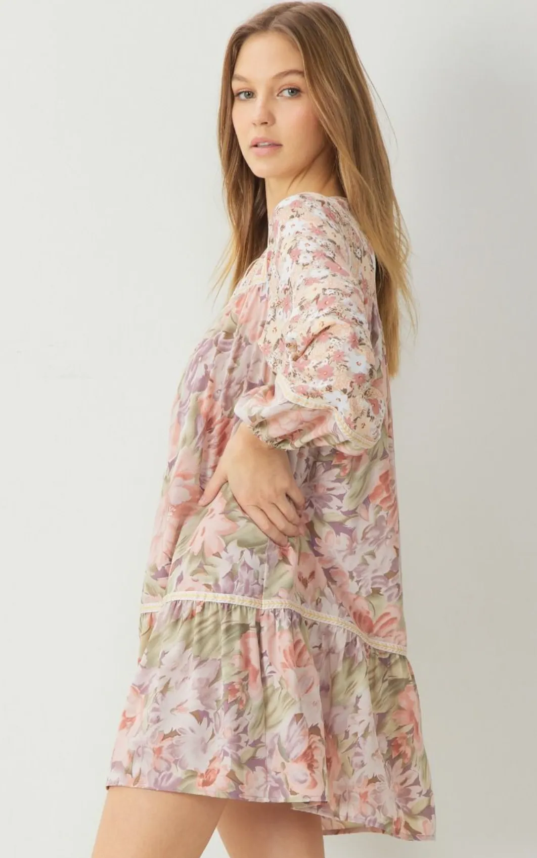 mixed floral print long sleeve mini dress - blush