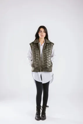 Quilted Charm Vest - Taj