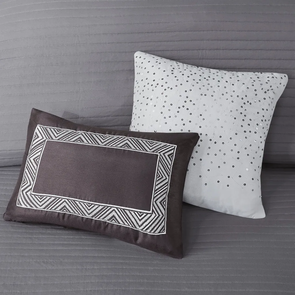 Rhapsody 6 Piece Reversible Jacquard Quilt Set with Throw Pillows in Grey/Taupe