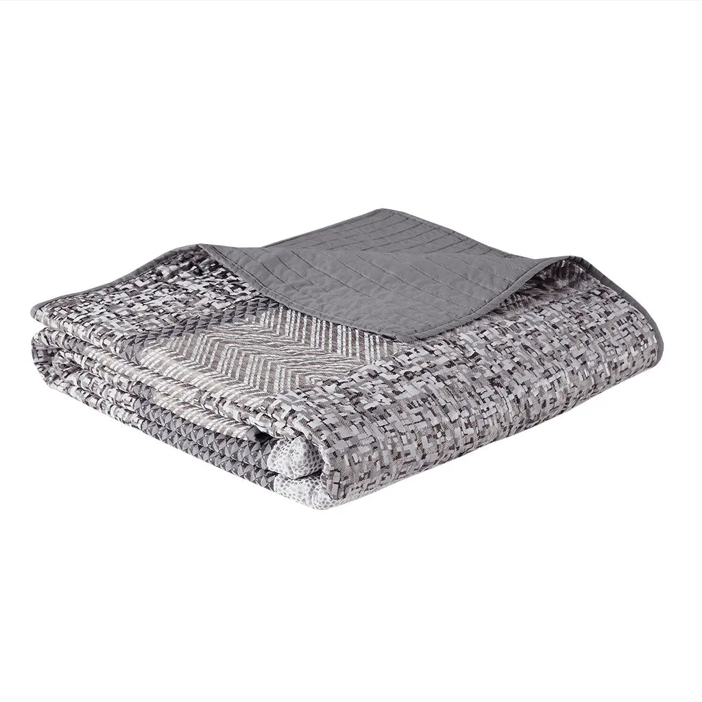 Rhapsody 6 Piece Reversible Jacquard Quilt Set with Throw Pillows in Grey/Taupe