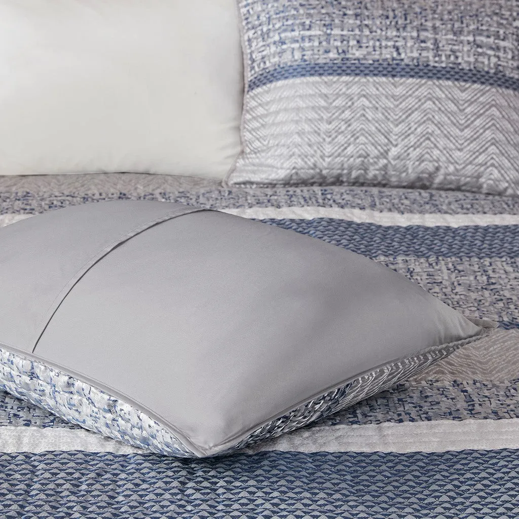 Rhapsody 6 Piece Reversible Jacquard Quilt Set with Throw Pillows in Navy