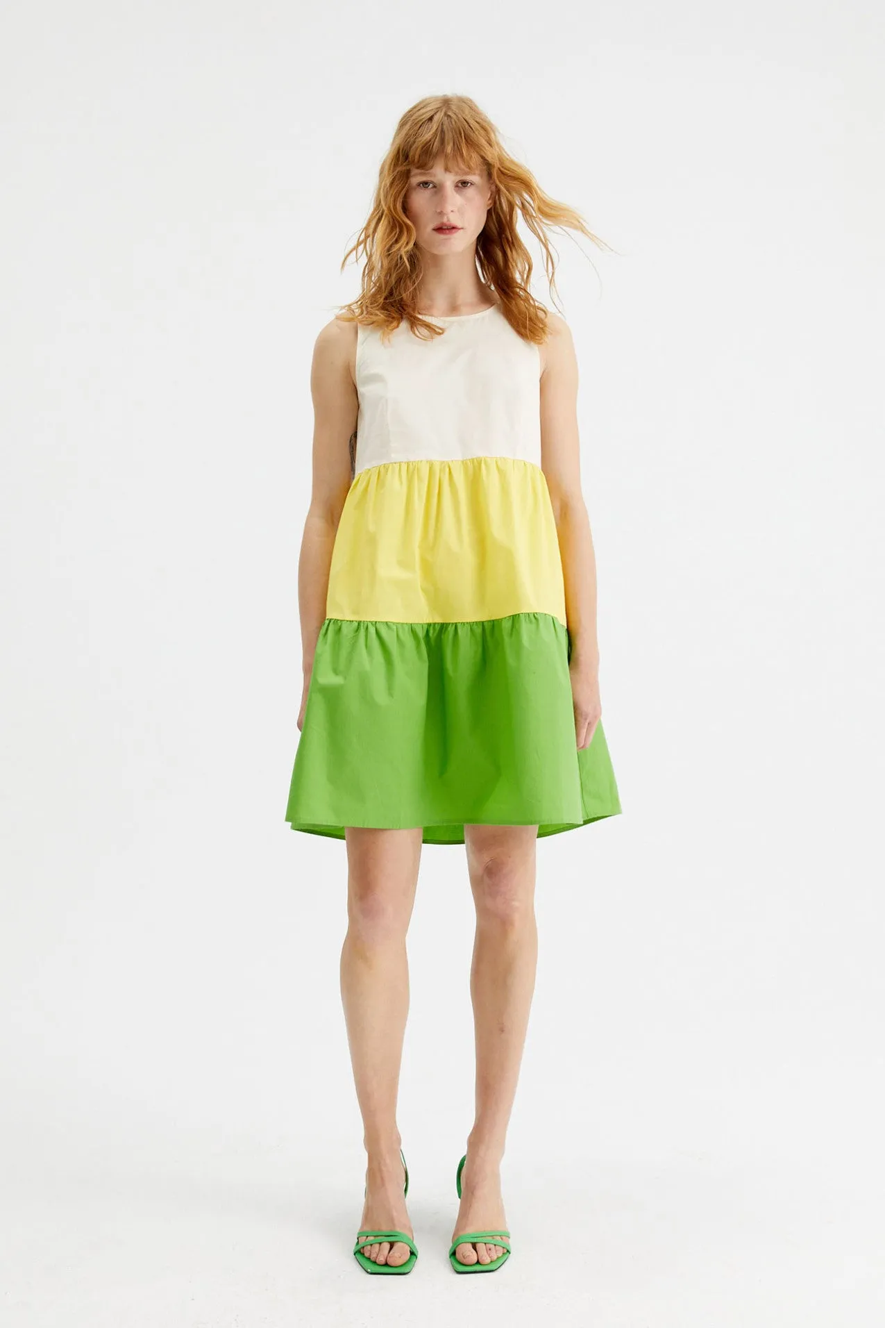 Three-tone Flared-cut Sleeveless Mini Dress